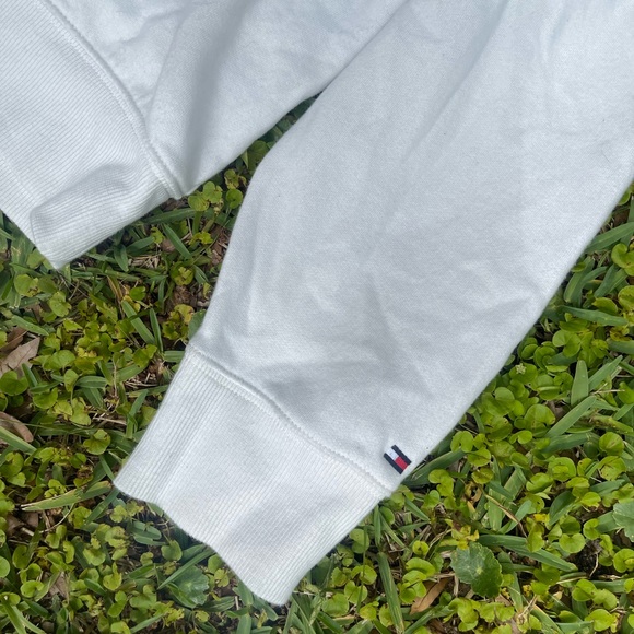 tommy hilfiger sweatshirt - Picture 3 of 4